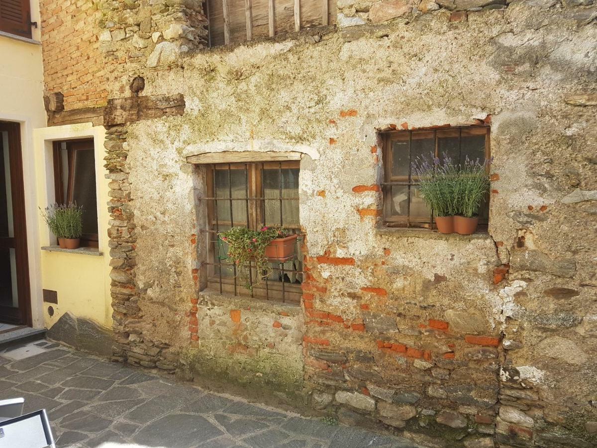 A Casa Di Sole Apartment Brovello-Carpugnino Екстериор снимка