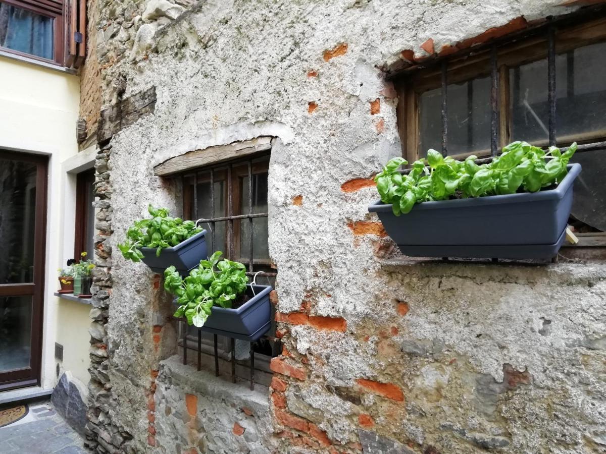 A Casa Di Sole Apartment Brovello-Carpugnino Екстериор снимка