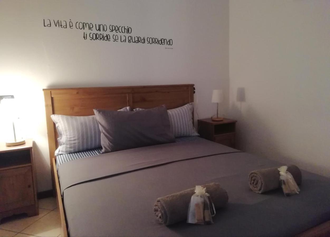 A Casa Di Sole Apartment Brovello-Carpugnino Екстериор снимка
